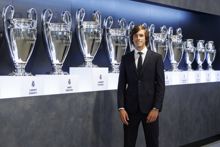 A费坦言与姆巴佩搭档更轻松自如 强调与全队保持良好关系