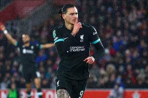 斯基拉：利雅得新月仍在推动努涅斯转会，球员正在考虑