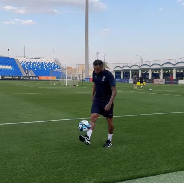 免费pg电子试玩游戏-伤后6个月 内马尔第一次碰球 他离复出不远了？